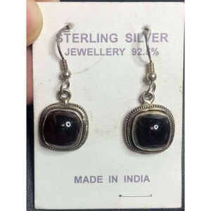 3150 Sterling silver 925 Deep Red Garnet dangle earrings 7.1 grams